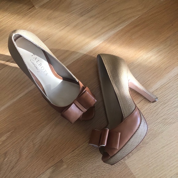 NWT Leather peep-toe high heels - Picture 6 of 11